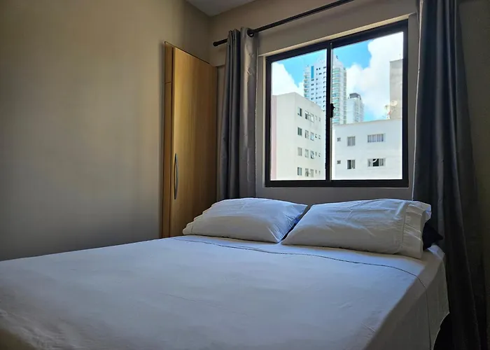 2 Quartos A 200Mts Praia Central, Garagem, Churrasqueira, Wi-Fi 90 Mbps, Pet Friendly