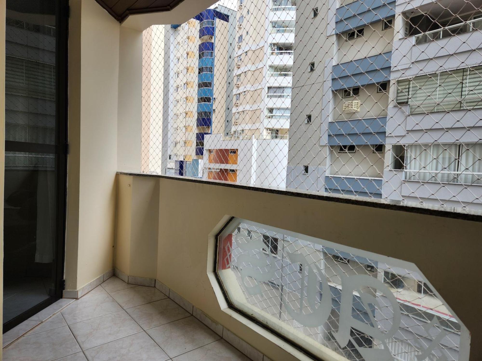 2 Quartos A 200mts Central, Garagem, Churrasqueira, Wi-fi 90 Mbps, Pet Friendly *