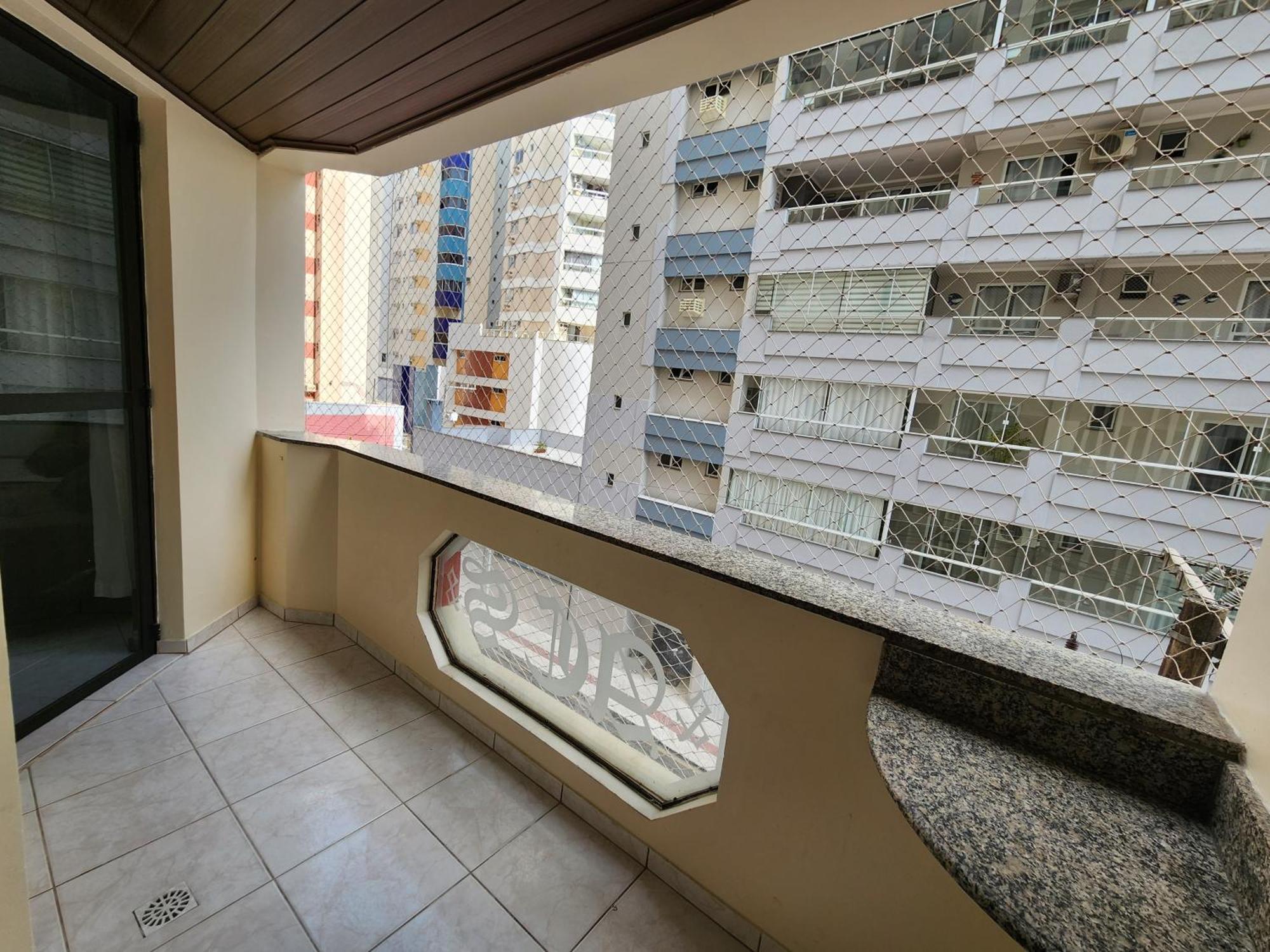 2 Quartos A 200mts Central, Garagem, Churrasqueira, Wi-fi 90 Mbps, Pet Friendly * Balneario Camboriu
