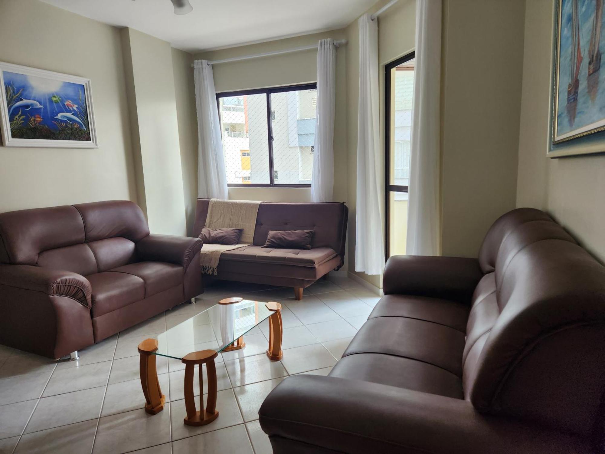 Apartment 2 Quartos A 200mts Central, Garagem, Churrasqueira, Wi-fi 90 Mbps, Pet Friendly *