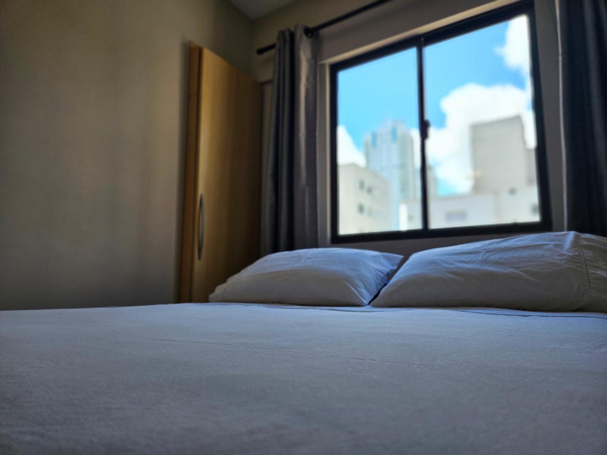 2 Quartos A 200mts Central, Garagem, Churrasqueira, Wi-fi 90 Mbps, Pet Friendly