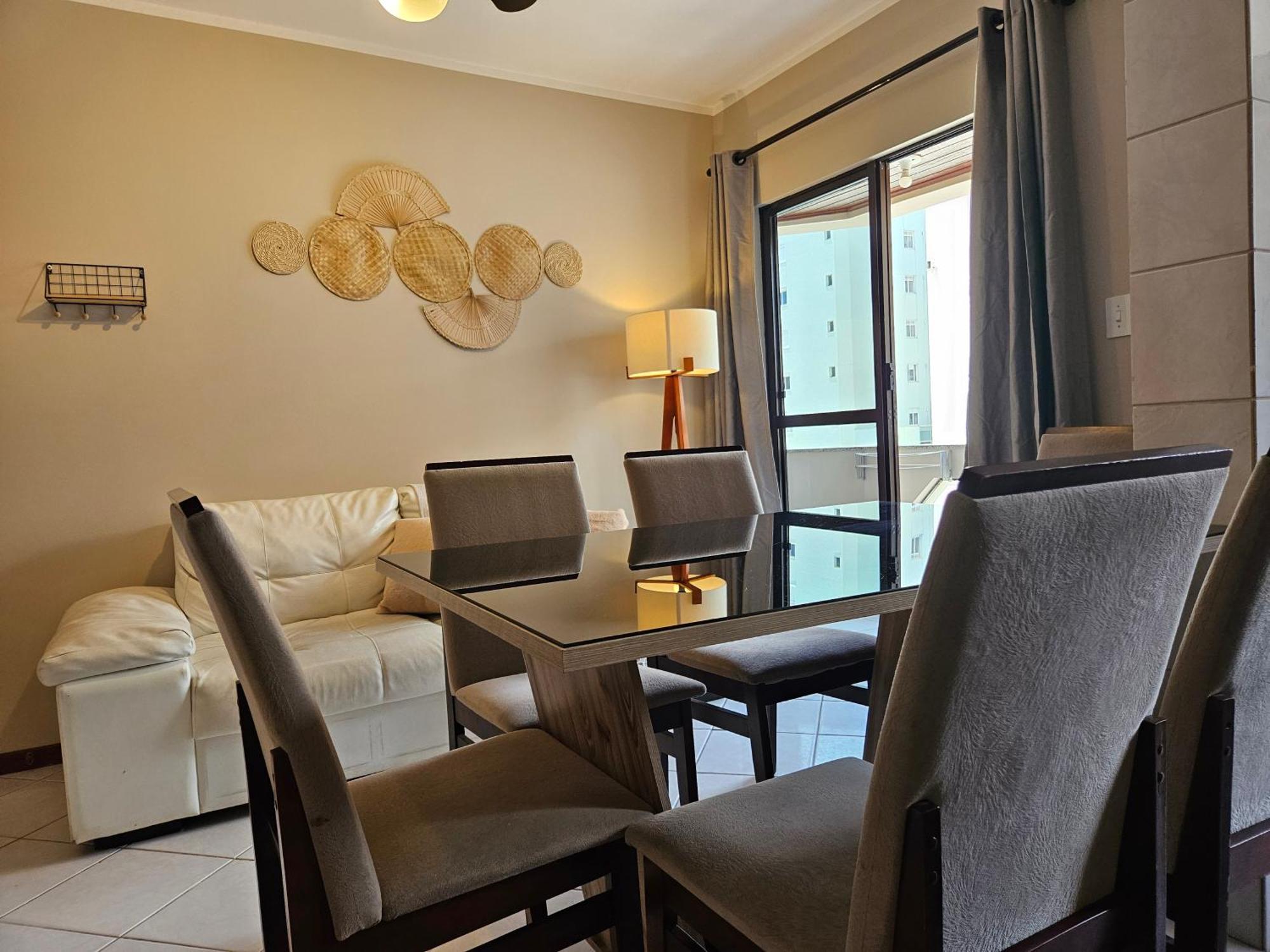 Apartment 2 Quartos A 200mts Central, Garagem, Churrasqueira, Wi-fi 90 Mbps, Pet Friendly