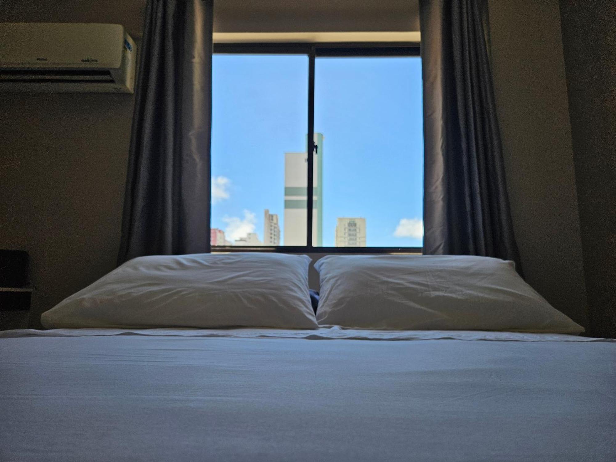2 Quartos A 200mts Central, Garagem, Churrasqueira, Wi-fi 90 Mbps, Pet Friendly Apartment
