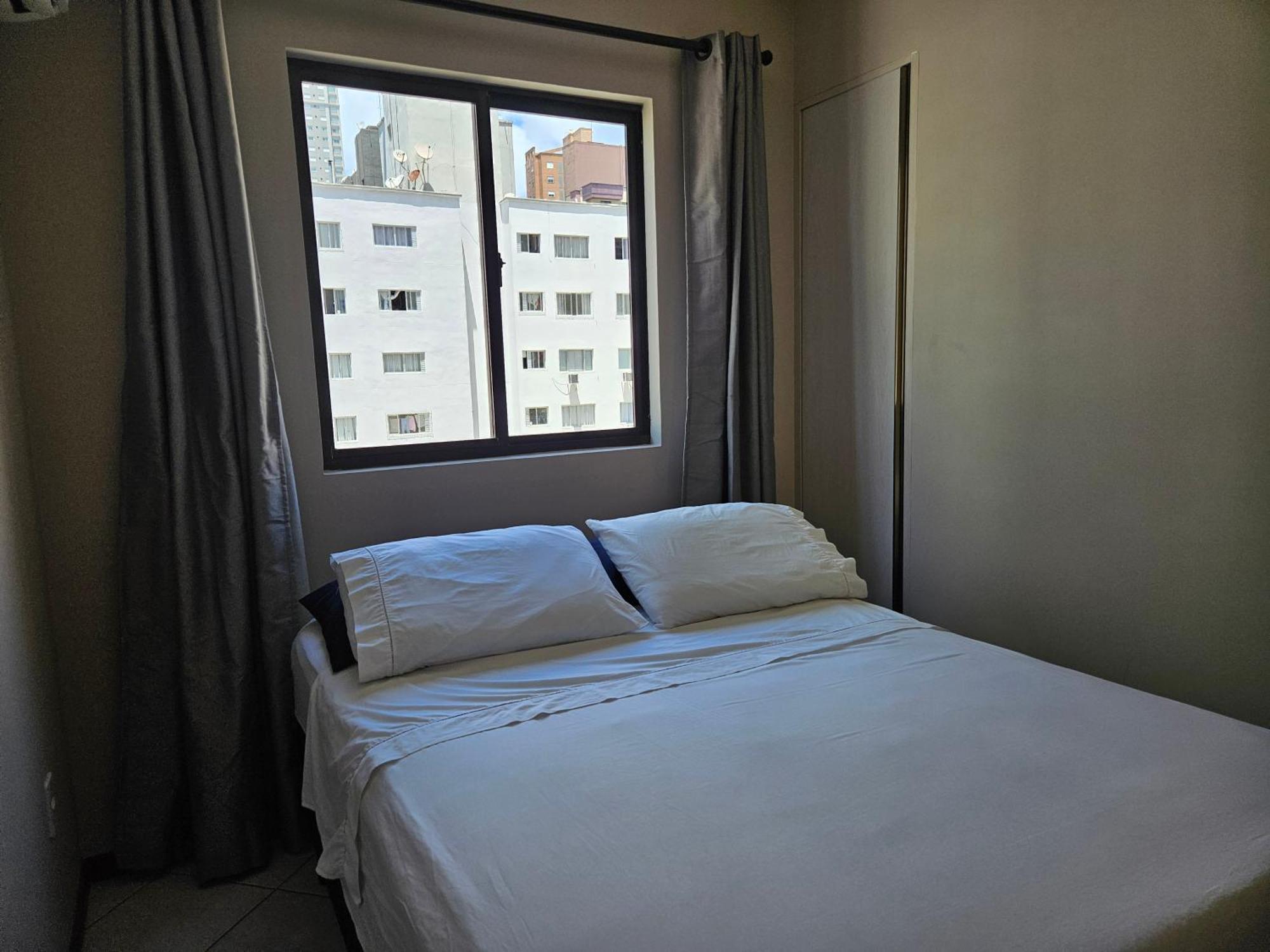 2 Quartos A 200mts Central, Garagem, Churrasqueira, Wi-fi 90 Mbps, Pet Friendly * Balneario Camboriu