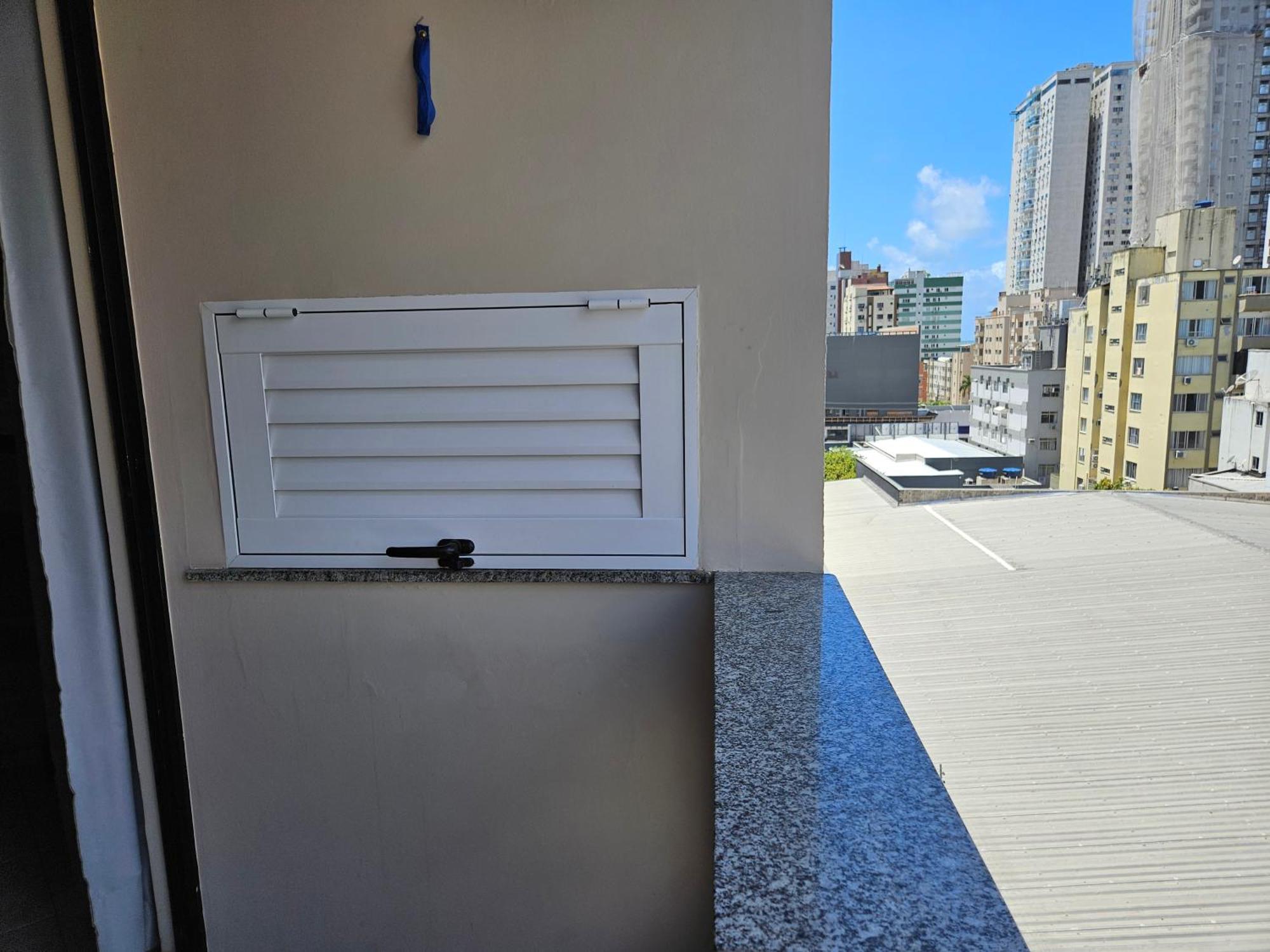 Apartment 2 Quartos A 200mts Central, Garagem, Churrasqueira, Wi-fi 90 Mbps, Pet Friendly *